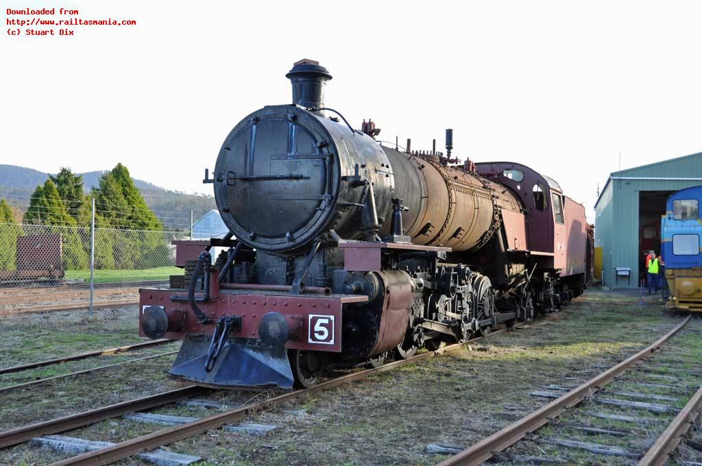 H5 was photographed at the Derwent Valley Railway, New Norfolk in May 2016