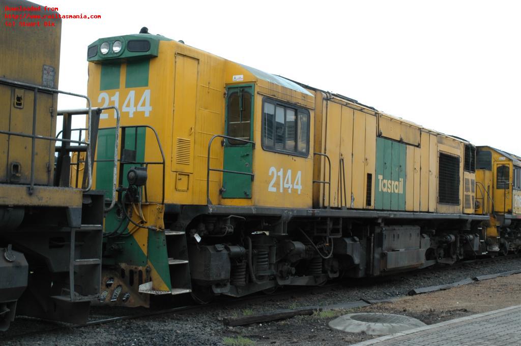 Stored ZC2144 in the line up of surplus locomotives at East Tamar workshops, December 2005. This locomotive was operational earlier in the year, although it is thought that various components have since been removed in an effort to make the MKA locomotives operational.