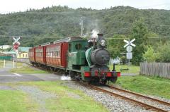 Abt loco No.1 and train pass through South Queenstown, February 2006