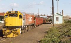 DC4467 on a Auckland suburban service at Papakura, New Zealanld; October 1981