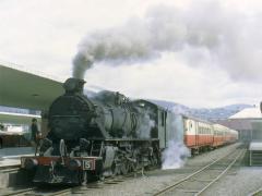 M5 on a tour train at Hobart station, 1967