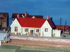Scratch built 60' Type L station, built by Bob Uren