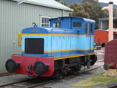 The Ruston locomotive on display at the museum. November 2002 <i>[Stuart Dix]</i>